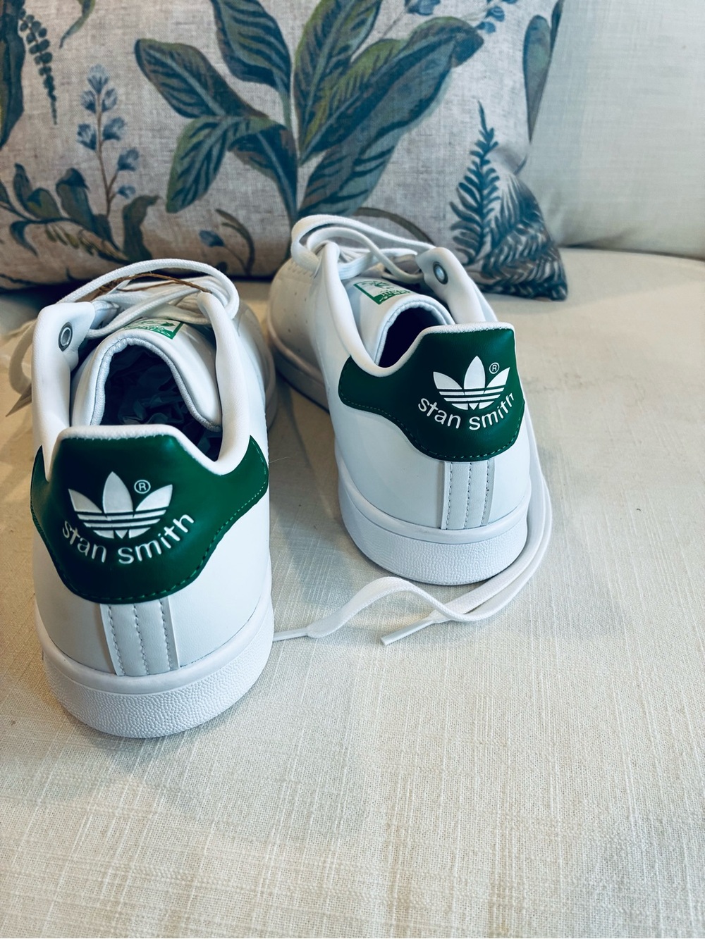 Adidas White Sneakers with Green Heel Tab - Stan Smith Style Sz 8.5 M - Picture 3 of 13
